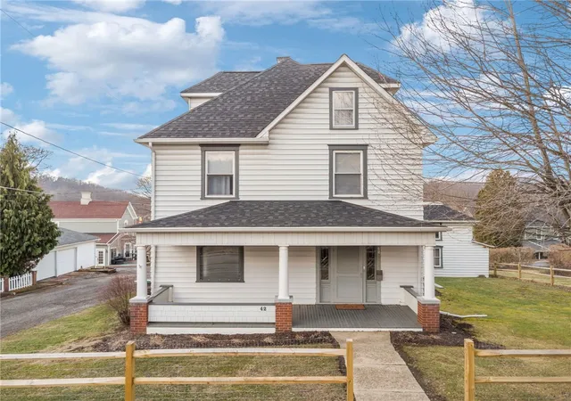 Single family home for sale at 42 Highland Ave, Burgettstown Boro, PA 15021 | MLS# 1767784