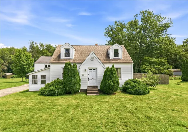 1st image of 176 Dutch Ln, Hermitage, PA 16148 | MLS# 1767322
