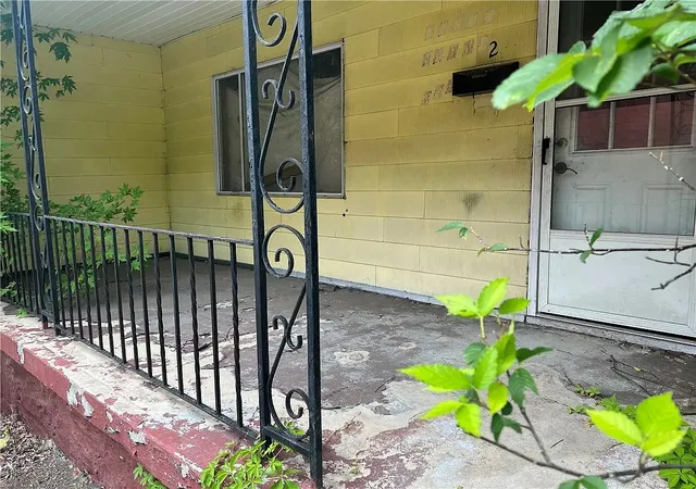 Photo 2 of Single family home for sale at 220 Bank St, Brownsville, PA 15417 | MLS# 1767764 | Listing updated on 2026-08-02