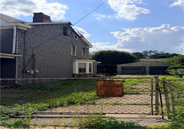 Photo 3 of Single family home for sale at 134 Rinne St, Arlington, PA 15210 | MLS# 1767893 | Listing updated on 2026-09-21