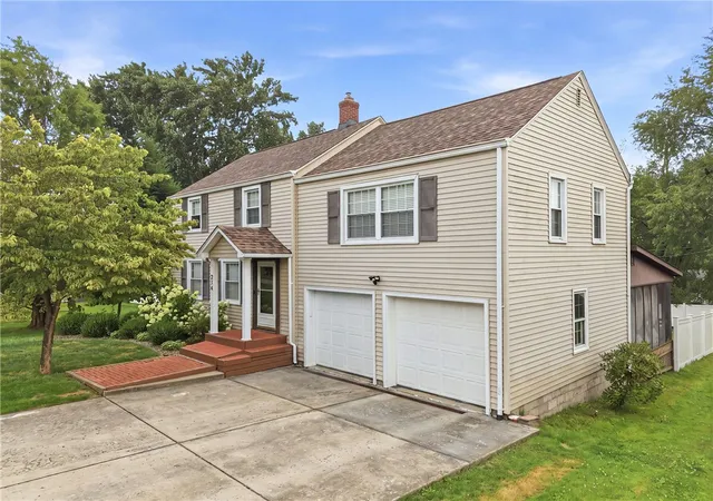 2nd image of 274 S Oakdale Ave, Hermitage, PA 16148 | MLS# 1767237