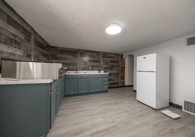 4th image of 735 1/2 7Th Ave, Coraopolis, PA 15108 | MLS# 1767960