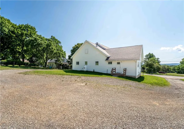 Photo 3 of Single family home for sale at 134 Main St, Markleysburg, PA 15459 | MLS# 1767970 | Listing updated on 2026-08-03