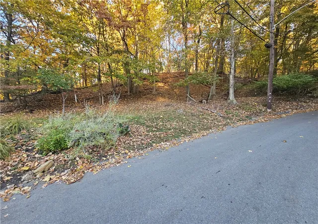 1st image of 0 Sycamore Rd, Sewickley, PA 15143 | MLS# 1767943