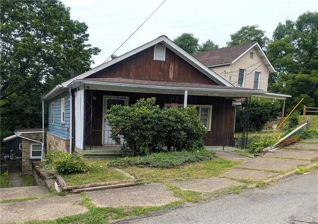 Photo 1 of Single family home for sale at 528 Hoffman, Oil City, PA 16301 | MLS# 1768018 | Listing updated on 2026-08-03