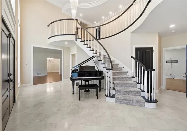 2nd image of 2089 Blairmont Dr, Upper St Clair, PA 15241 | MLS# 1768042
