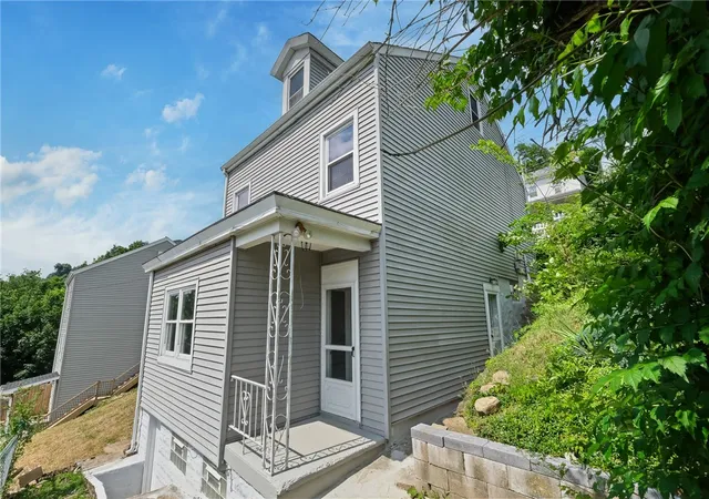2nd image of 910 Obrien St, Millvale, PA 15209 | MLS# 1766259