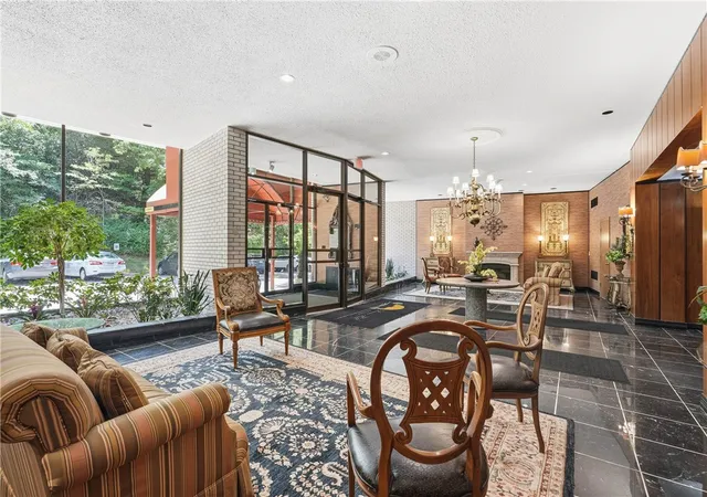 5th image of 1150 Bower Hill Road #702A, Mt Lebanon, PA 15243 | MLS# 1767821