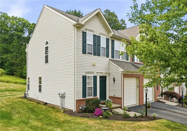 2nd image of 181 Southern Valley Ct, Adams Twp, PA 16046 | MLS# 1768113
