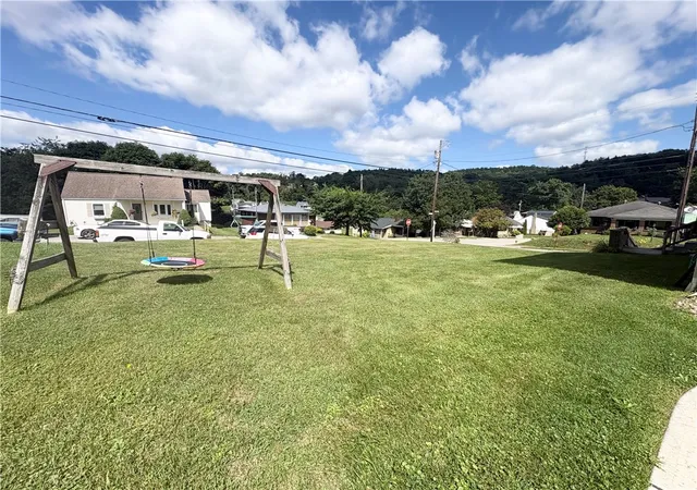 5th image of 745 Todd Avenue, Ellwood City, PA 16117 | MLS# 1767816