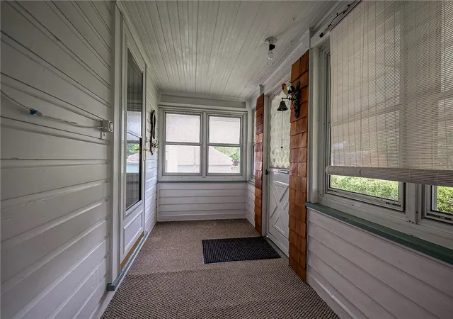 3rd image of 412 Old Zelienople Rd, Ellwood City, PA 16117 | MLS# 1767916