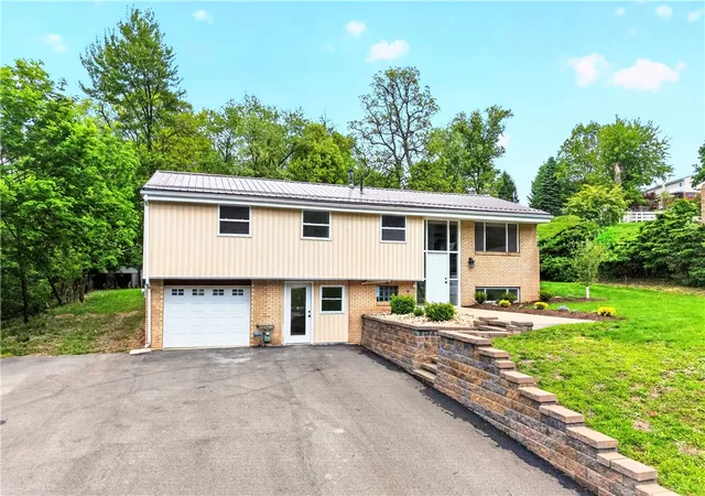 2nd image of 3175 Harts Run Road, Hampton, PA 15116 | MLS# 1768155
