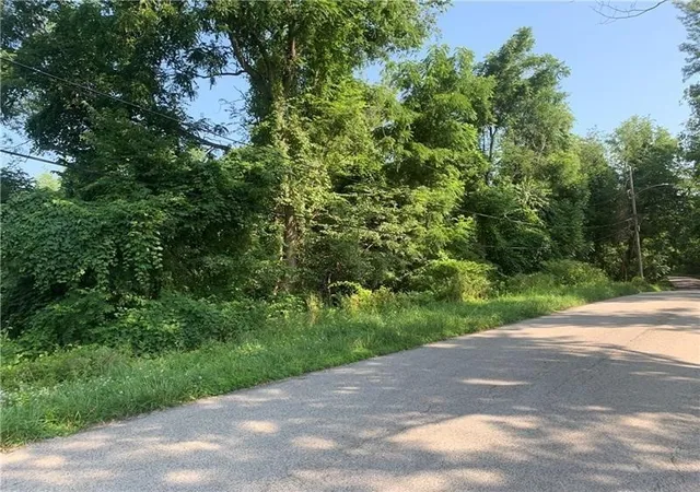 1st image of 0 Roundtop Road, Hempfield Twp, PA 15642 | MLS# 1768180