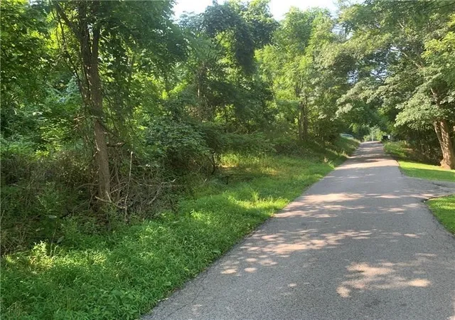 2nd image of 0 Roundtop Road, Hempfield Twp, PA 15642 | MLS# 1768180