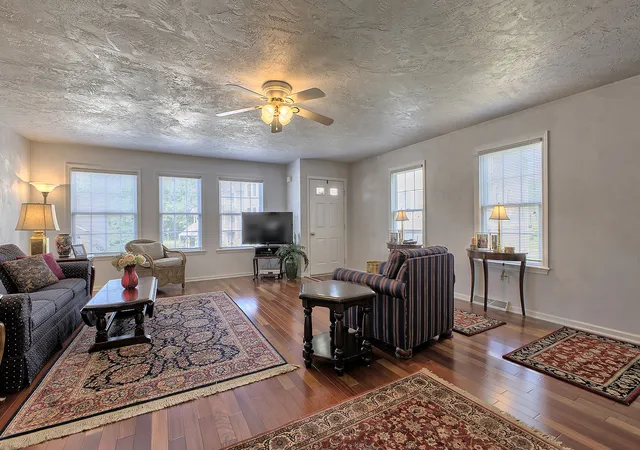 4th image of 128 Odinwood Court, City Of Greensburg, PA 15601 | MLS# 1768214