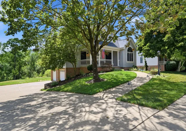 2nd image of 922 Northridge Dr, Seven Fields Boro, PA 16046 | MLS# 1768300