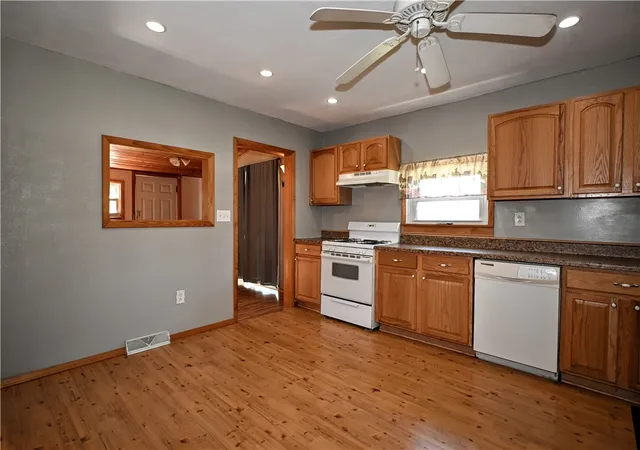 5th image of 1329 Marelda Ave, Donora, PA 15033 | MLS# 1768314