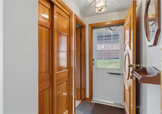 Photo 4 of Single family home for sale at 4366 E Brightview Ave, Whitehall, PA 15227 | MLS# 1768296 | Listing updated on 2026-09-27