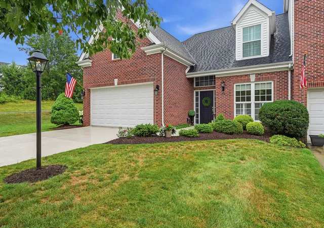 1st image of 577 E Vanderbilt Dr, Adams Twp, PA 16046 | MLS# 1768362