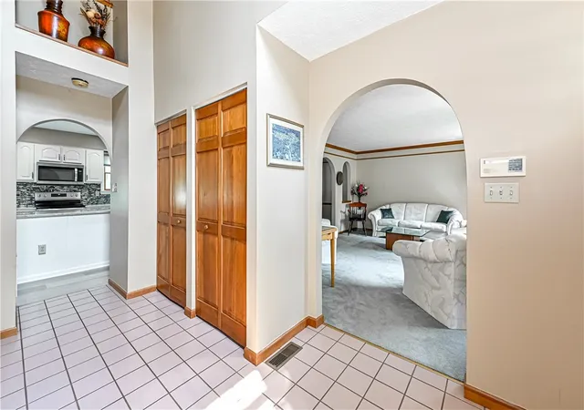 4th image of 4847 Shamrogue Ct, Hampton, PA 15101 | MLS# 1766998