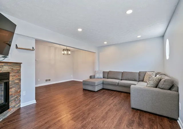 Photo 2 of Townhouse for sale at 4023 Great Star Ct, Penn Twp, PA 15644 | MLS# 1768446 | Listing updated on 2026-08-05