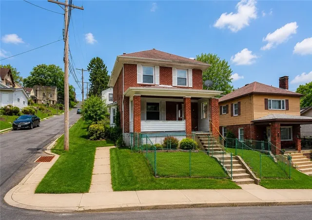 Photo 2 of Single family home for sale at 401 Lorenz Ave, Elliott, PA 15220 | MLS# 1768495 | Listing updated on 2026-08-05