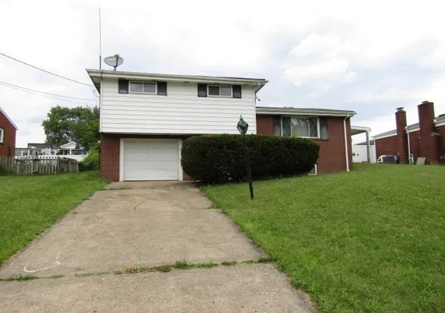 1st image of 403 Oak Ave, Elizabeth Twp/boro, PA 15037 | MLS# 1768259