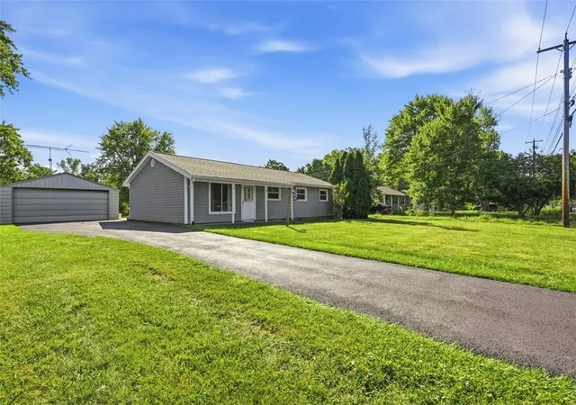 4th image of 87 Robinhood Dr, Cranberry Twp, PA 16066 | MLS# 1768358