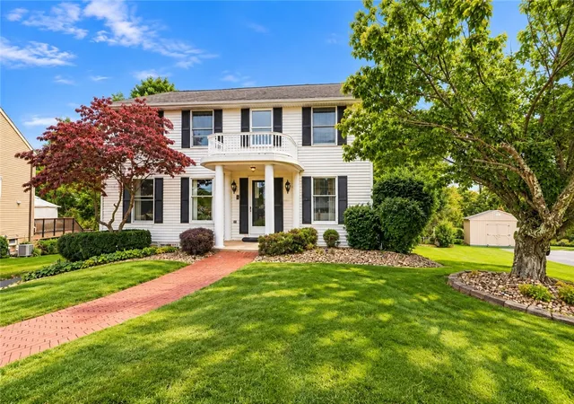Photo 2 of Single family home for sale at 10232 Lavonne Dr, North Huntingdon, PA 15642 | MLS# 1768348 | Listing updated on 2026-10-06