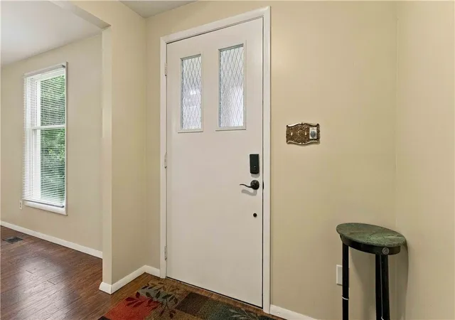 Photo 4 of Single family home for sale at 10232 Lavonne Dr, North Huntingdon, PA 15642 | MLS# 1768348 | Listing updated on 2026-10-06