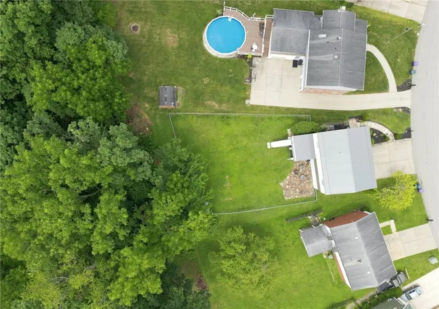Photo 4 of Single family home for sale at 252 Boyce Park Dr, Plum Boro, PA 15239 | MLS# 1768164 | Listing updated on 2026-08-31