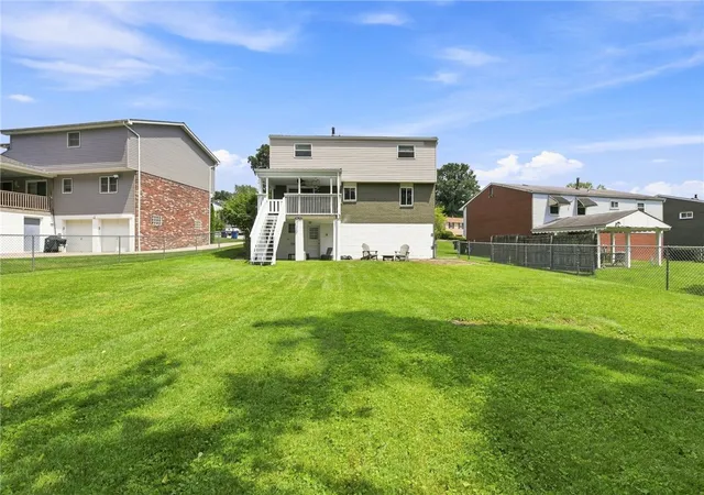 Photo 5 of Single family home for sale at 252 Boyce Park Dr, Plum Boro, PA 15239 | MLS# 1768164 | Listing updated on 2026-08-31