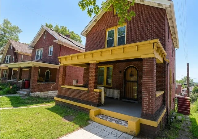 Photo 3 of Single family home for sale at 2423 Brighton Rd, Perry Hilltop, PA 15212 | MLS# 1768869 | Listing updated on 2026-09-15