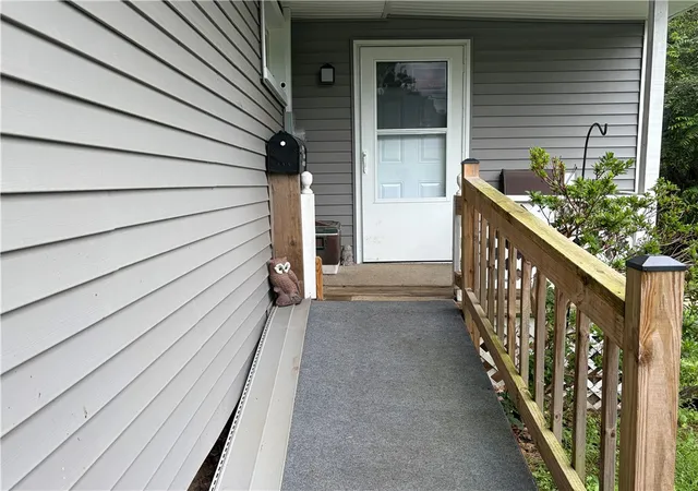 Photo 4 of Single family home for sale at 2301 Graceland Rd, Neshannock Twp, PA 16105 | MLS# 1769012 | Listing updated on 2026-09-01