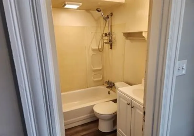 Photo 4 of House for sale at 556 Middle Ave, Wilmerding, PA 15148 | MLS# 1769219 | Listing updated on 2026-09-25