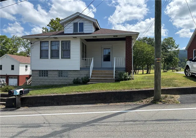 Photo 1 of Single family home for sale at 264 Hopwood Fairchance Rd, South Union Twp, PA 15401 | MLS# 1769286 | Listing updated on 2026-08-31