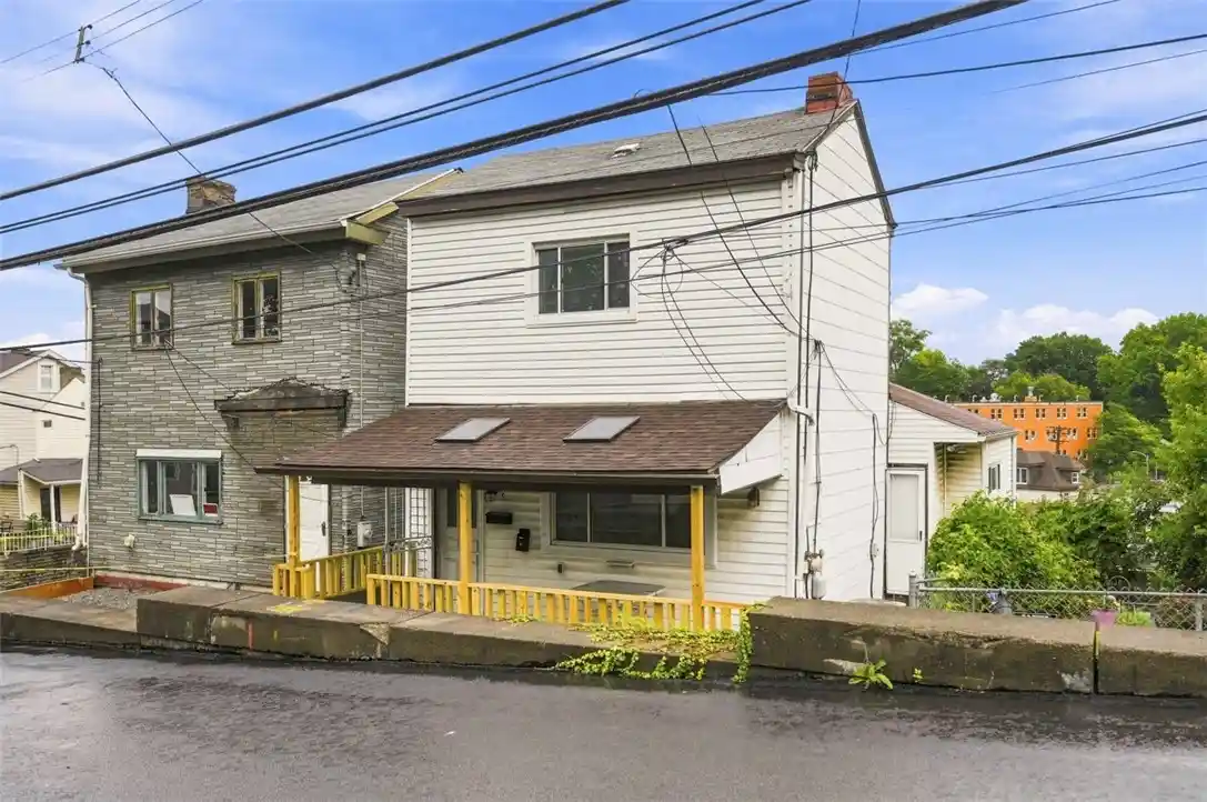 Photo 1 of Single family home for sale at 5 Saint Thomas St, South Side, PA 15203 | MLS# 1769231 | Listing updated on 2026-10-22