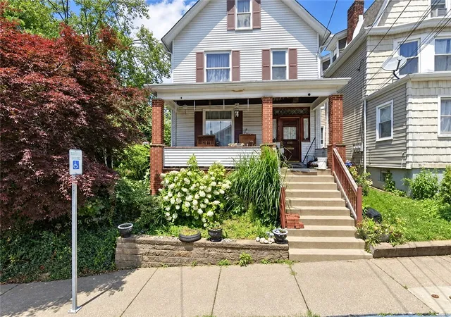 Photo 2 of Single family home for sale at 451 Union St, Verona, PA 15147 | MLS# 1769456 | Listing updated on 2026-10-10