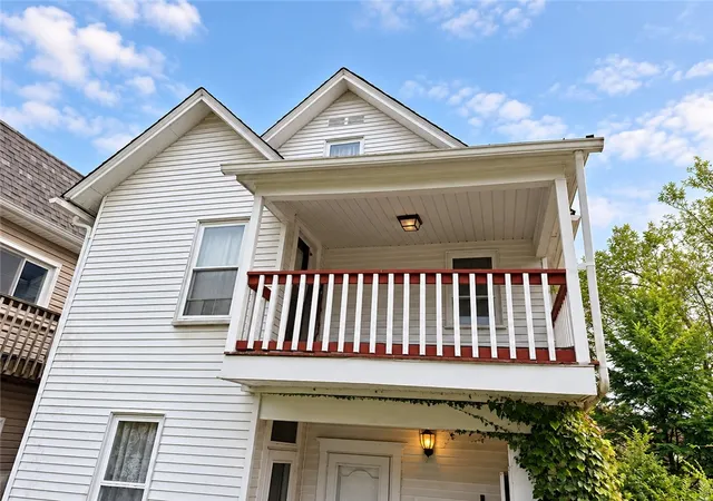 Photo 3 of Single family home for sale at 451 Union St, Verona, PA 15147 | MLS# 1769456 | Listing updated on 2026-10-10