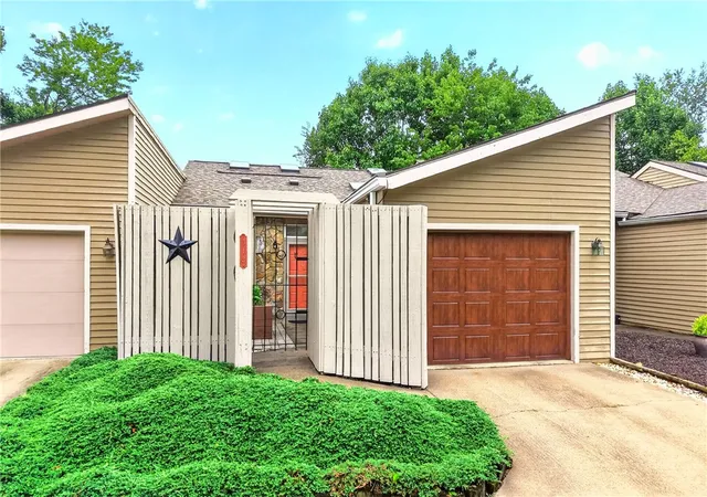 Photo 1 of Townhouse for sale at 313 Vista Dr, Unity  Twp, PA 15601 | MLS# 1769460 | Listing updated on 2026-09-25