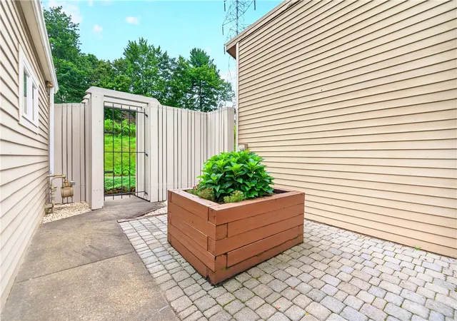 Photo 3 of Townhouse for sale at 313 Vista Dr, Unity  Twp, PA 15601 | MLS# 1769460 | Listing updated on 2026-09-25