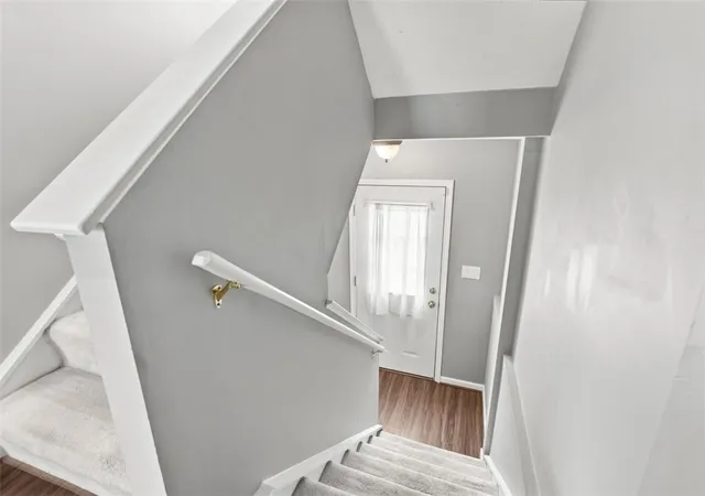Photo 2 of Townhouse for sale at 121 Scenic Hl Dr, Carnegie, PA 15106 | MLS# 1769615 | Listing updated on 2026-09-01