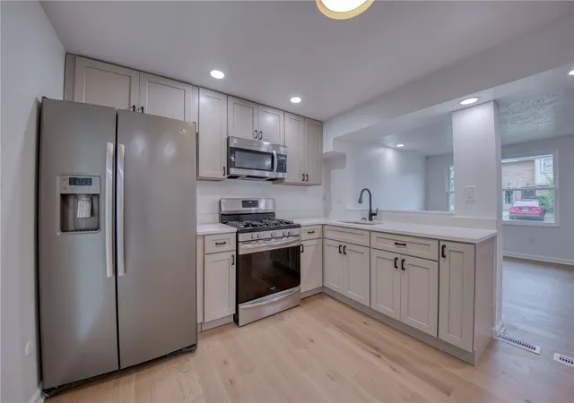 Photo 3 of Townhouse for sale at 442 Enright Ct, East Liberty, PA 15206 | MLS# 1769653 | Listing updated on 2026-08-31