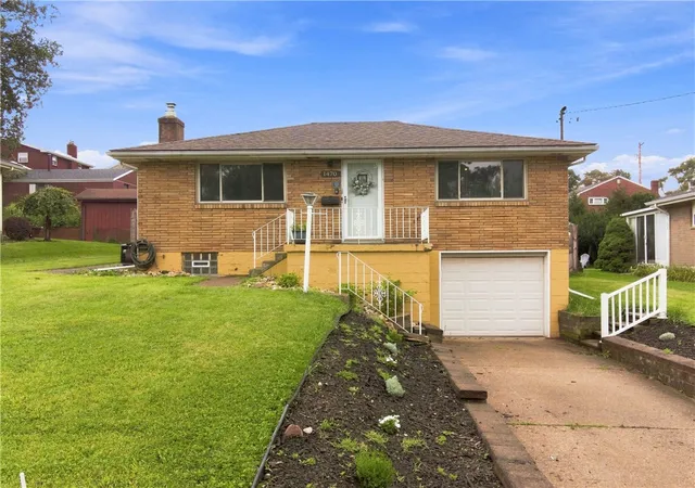 Photo 1 of Single family home for sale at 1470 Madden Dr, Monroeville, PA 15146 | MLS# 1769427 | Listing updated on 2026-10-04