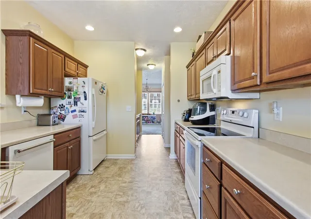 Photo 4 of Sale Pending at 14 Beagle Ct, Jefferson Hills, PA 15025 | MLS# 1769343 | Listing updated on 2026-08-31