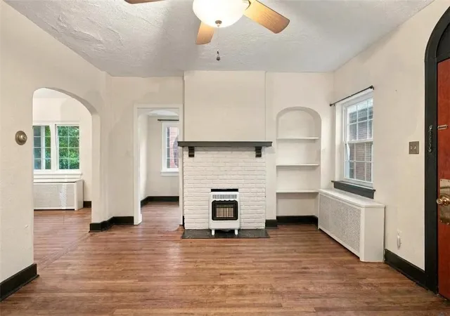 Photo 3 of Single family home for sale at 40 Sceneridge Ave, Brentwood, PA 15227 | MLS# 1769776 | Listing updated on 2026-09-19