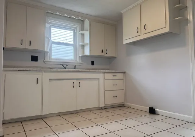 Photo 2 of Single family home for sale at 1303 Highland Ave, New Castle, PA 16101 | MLS# 1769992 | Listing updated on 2026-08-31