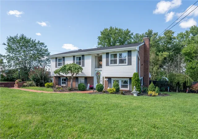 Photo 3 of Sale Pending at 1206 Waverly Dr, Unity  Twp, PA 15650 | MLS# 1767370 | Listing updated on 2026-09-30
