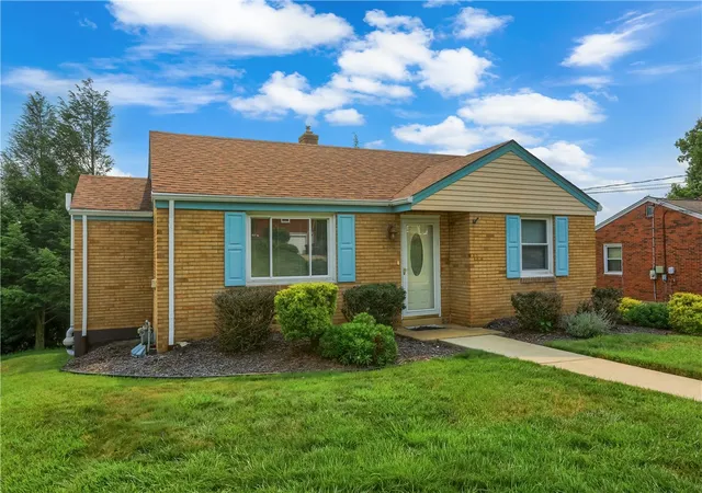 Photo 2 of Single family home for sale at 9144 Saginaw Dr, Mc Candless, PA 15237 | MLS# 1770108 | Listing updated on 2026-09-01