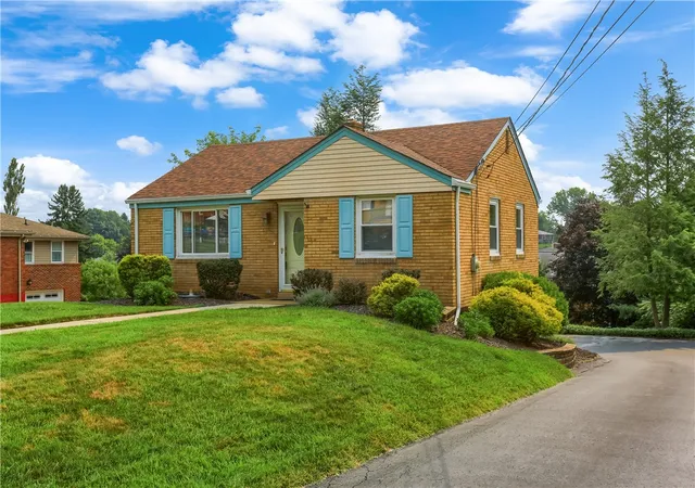 Photo 3 of Single family home for sale at 9144 Saginaw Dr, Mc Candless, PA 15237 | MLS# 1770108 | Listing updated on 2026-09-01